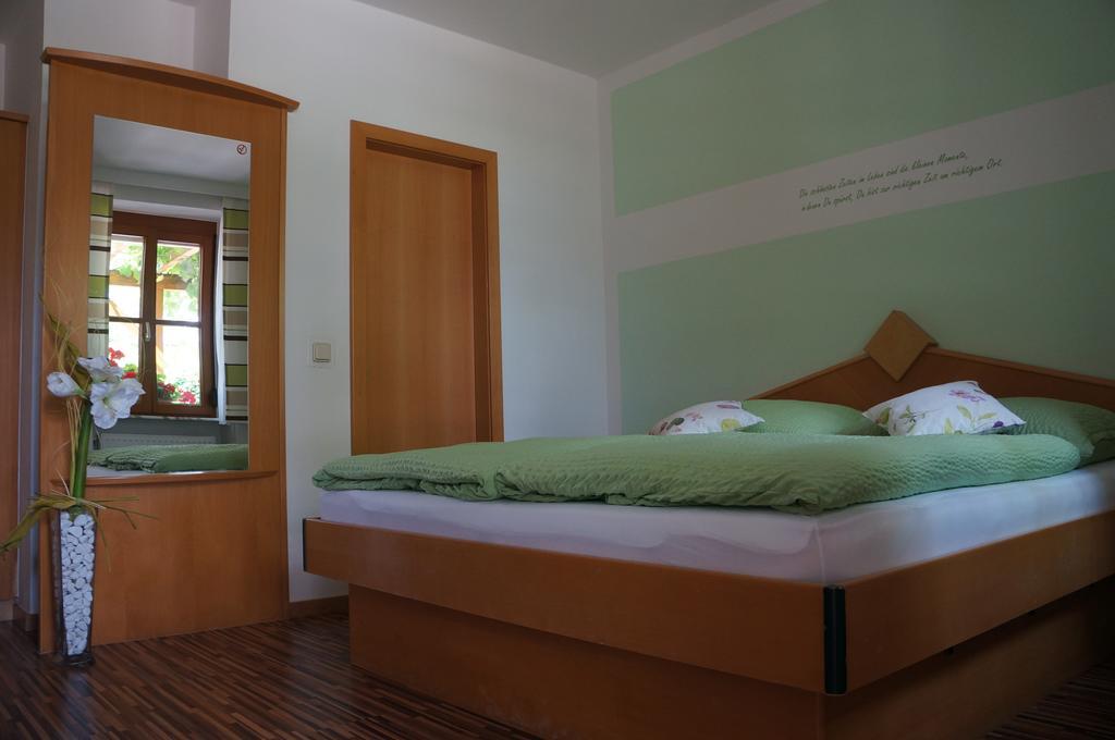 Hotel Zistler'S Blaufraenkischhof Deutschkreutz Exterior foto